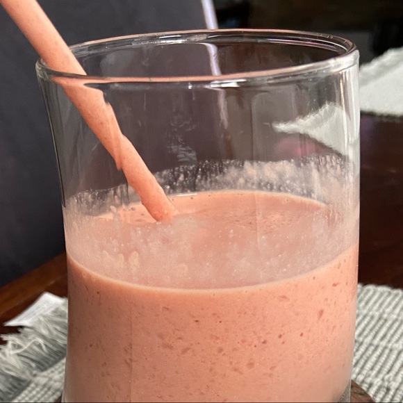 Meet your Posher, Angie - Picture 1 of 1